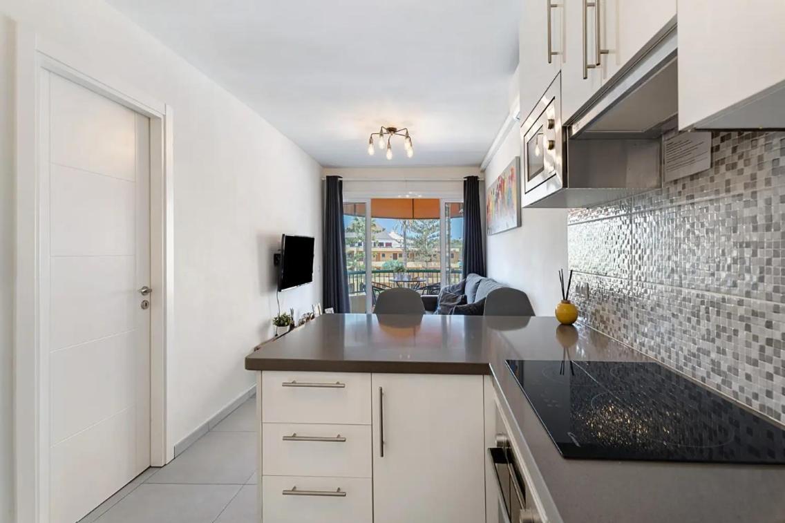 Apartamento De Lujo En Torre Del Sol, Playa De Las Americas Arona  Ngoại thất bức ảnh